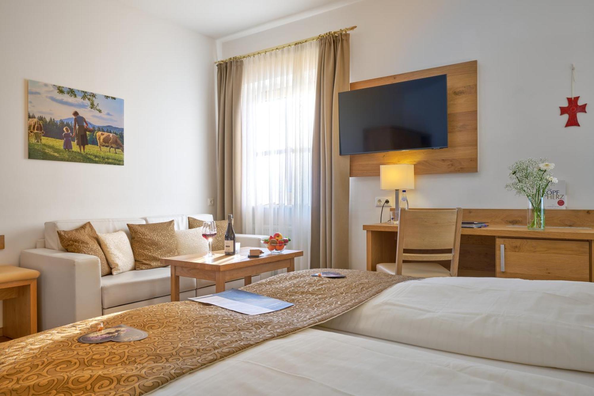 Wander Und Aktiv Hotel Roesslwirt Lam Εξωτερικό φωτογραφία