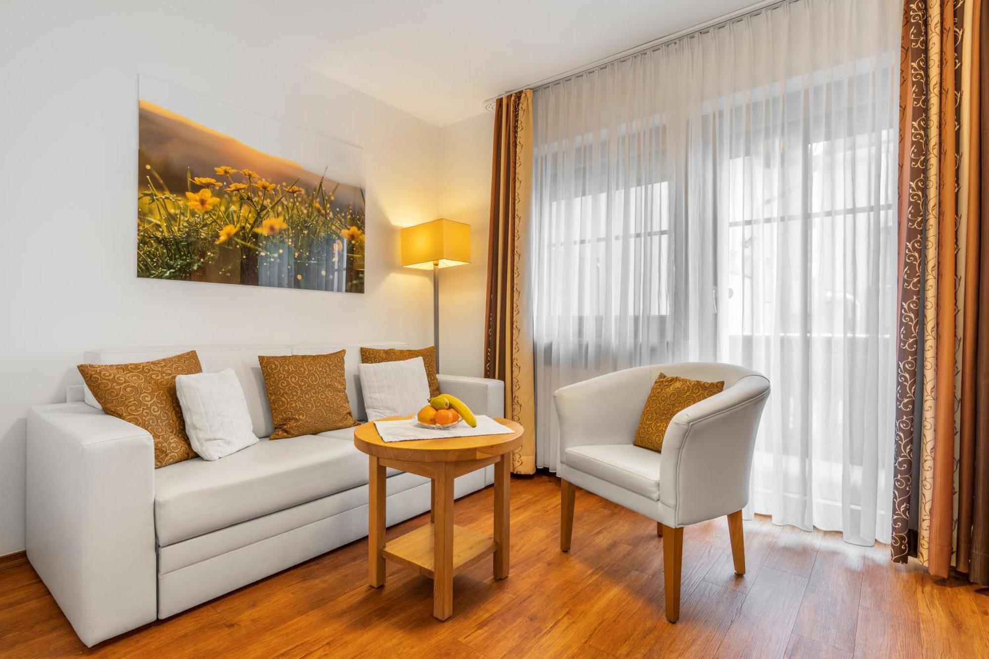 Wander Und Aktiv Hotel Roesslwirt Lam Εξωτερικό φωτογραφία