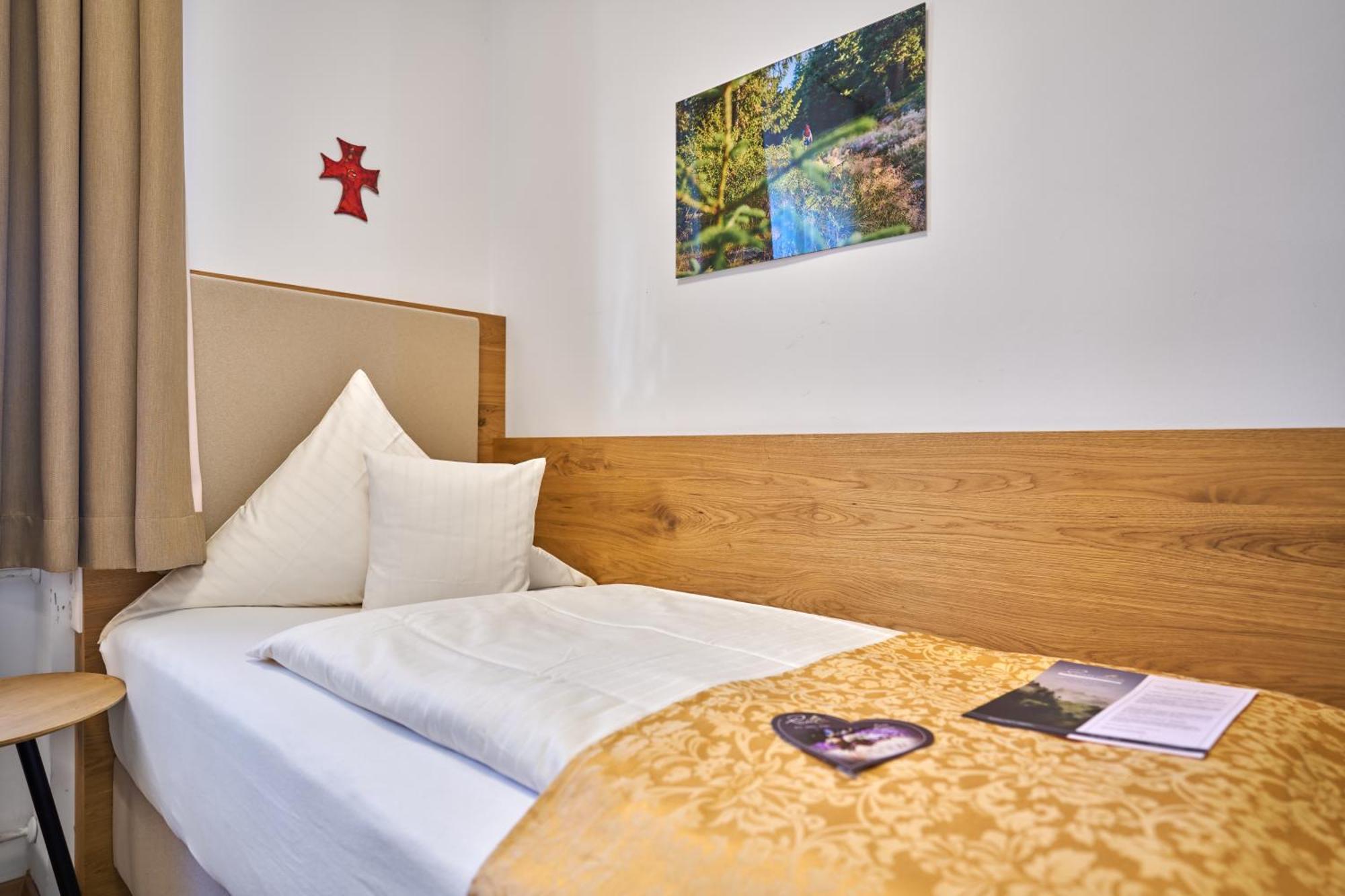 Wander Und Aktiv Hotel Roesslwirt Lam Εξωτερικό φωτογραφία